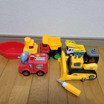 일하는 자동차 세트