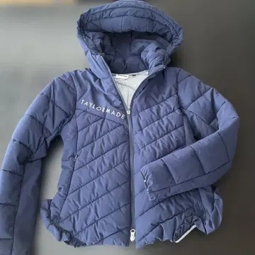 TaylorMade 네이비 퀼팅 자켓 후드 부착