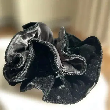 레인 클로드 벨벳 새틴 스크런치