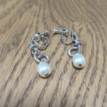 새상품급 hinahina 뉴앙스 드롭 진주 귀찌 마츠시게 하츠 콜라보