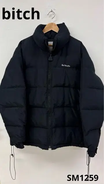 bitch 블랙 다운 자켓