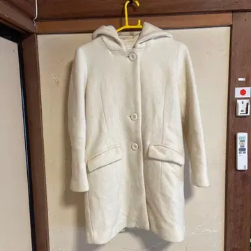 LOWRYS FARM 여성용 화이트 후드 부착 더플 코트