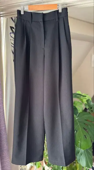 데미-럭스 블랙 와이드 팬츠 센터 프레스 36