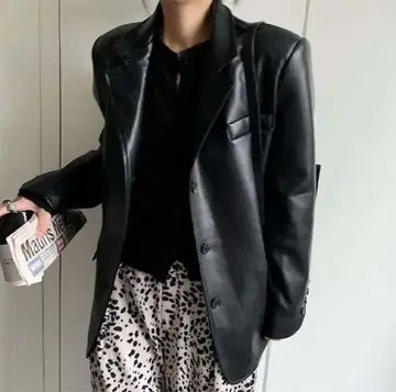 블랙 페이크 가죽 자켓