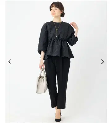 데미-럭스 빔즈 블랙 페플럼 상의 요리 이에나