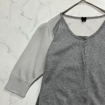 avie 비침 시스루 스냅 버튼 울 혼방 5부 소매 니트 2