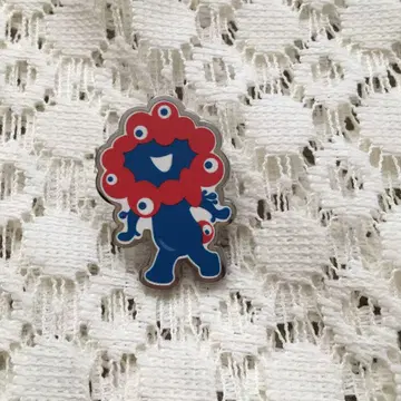 미야쿠미야쿠 핀 배지