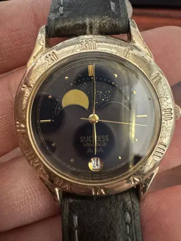 SUCCESS VINTAGE 월페이즈 표시 손목시계