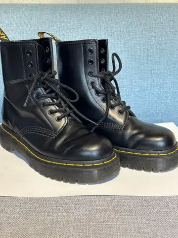 7일 한정판 가격 인하 닥터마틴 Dr.martens 23cm 부츠
