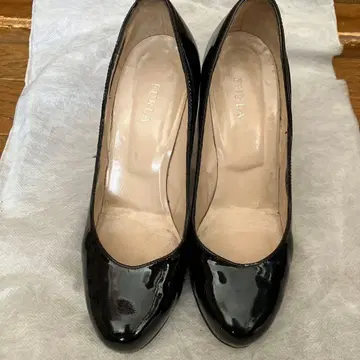 FURLA 블랙 하이힐 펌프스