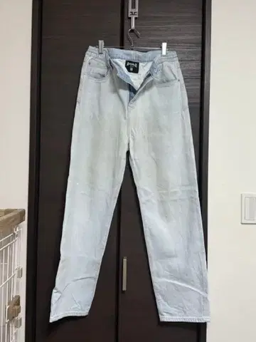 supplier 라이트 블루 스트레이트 데님 팬츠