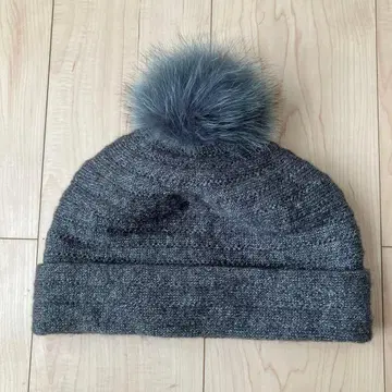 [투모로우랜드] HATS & DREAMS 폼폼 포함 니트 모자 그레이