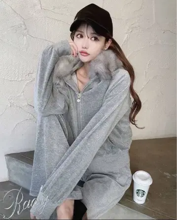 [ 새상품 ] Rady 그레이 후드 퍼 벨로아 셋업