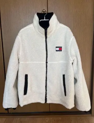 TOMMY JEANS 플리스 자켓 블랙 화이트 리버서블 보아 자켓