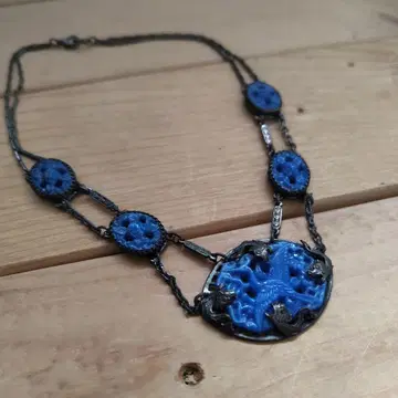 차이나풍 파랑색 릴리프&드래곤 목걸이