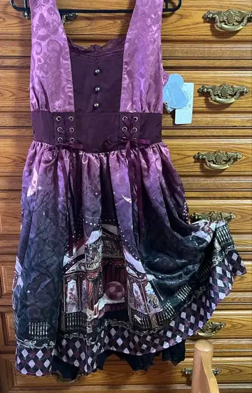 axes femme kawaii 실크 녹턴