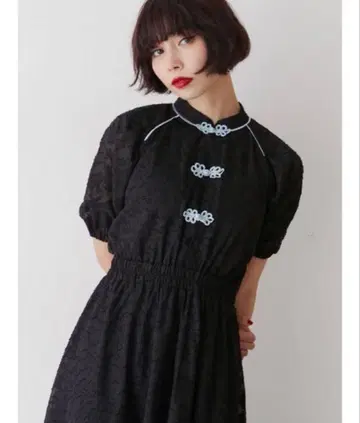 [원피스] jouetie 플레어 차이나 원피스 블랙x파스텔 블루