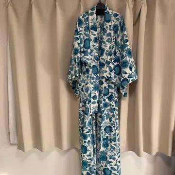 나데마츠안 꽃무늬 유카타 파란색 계열