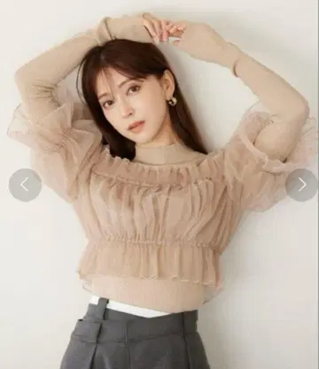 snidel 튤 도킹 니트 풀오버 베이지