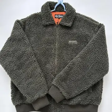 WILD THINGS 플리스 자켓 올리브 그린