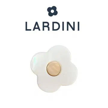[ 레어 ] LARDINI 라르디니 부토니에르 쉘 소재 화이트 계열