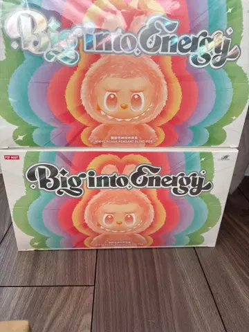 Big into One Energy POP MART 피규어 2개 세트
