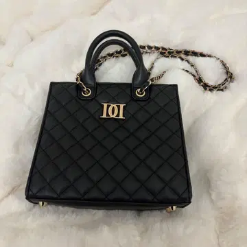 Darich DD 모티브 스퀘어 백 블랙