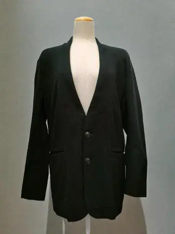 아르마니 콜레치오니 블랙 자켓