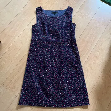 새상품급 로라 애슐리 원피스 9호 미니 꽃무늬 네이비
