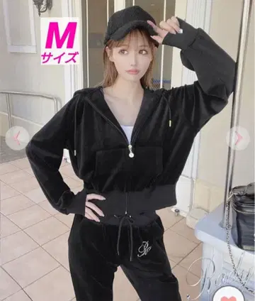 [ 새상품 ] (하자품) Rady 벨로아 셋업 블랙