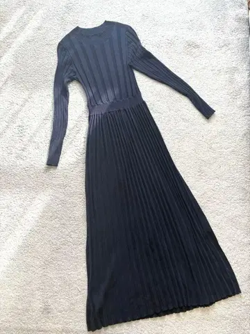 플라스테 니트 원피스 리브 긴팔 맥시 니트 원피스 네이비 M