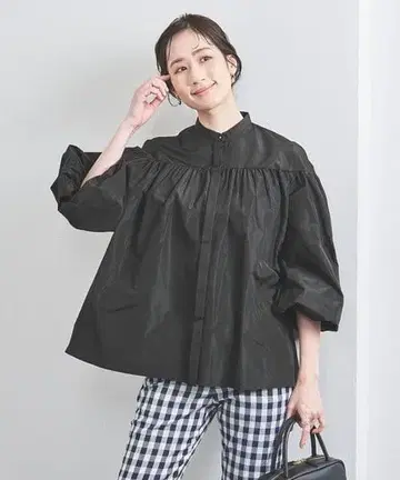 UNITED ARROWS 타프타 볼륨 개더 블라우스