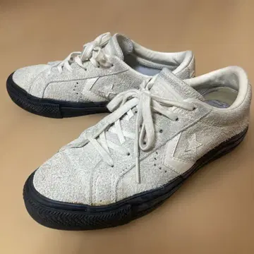 Converse 스케이트보딩 프로라이드 스웨이드 화이트 스니커즈