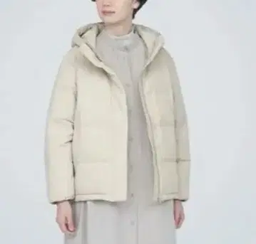 무인 아이보리 다운 자켓 L 사이즈