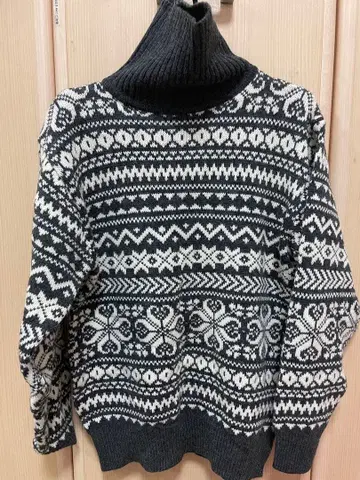 RUNE Chester 빈티지 니트