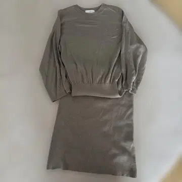 긴팔 니트 원피스 GALLARDAGALANTE