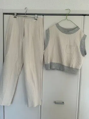 ZARA 리브 셋업 L 사이즈 크림색