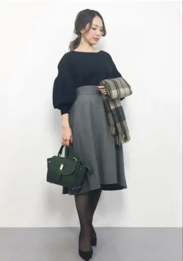 그린 레이블 릴랙싱 플레어 스커트