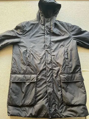 CK 블랙 다운 자켓 후드 부착