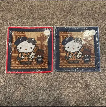 페이 이예나 별주 PARIS HELLO KITTY 레드 & 블루 세트