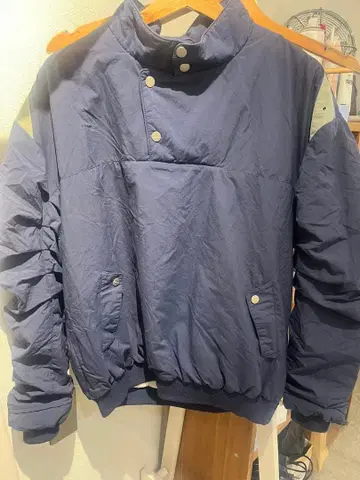 WHITESTAG 나일론 자켓 풀오버