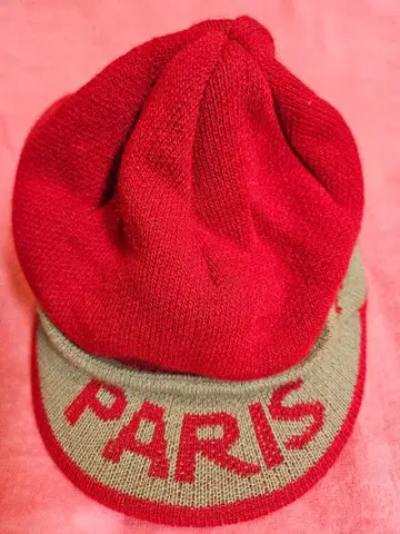CASTELBAJAC 빨간색 니트 모자 42