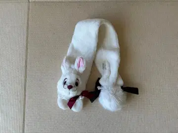 디즈니 이상한 나라의 앨리스 화이트 래빗 머플러