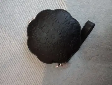 코스메 데코르테 2025 크리스마스 코후레 파우치