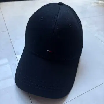 [ TOMMY HILFIGER ] 블랙 야구 모자