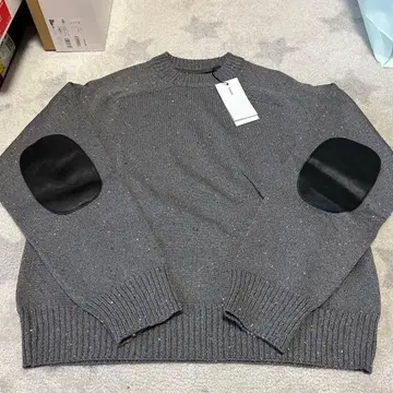 sacai 엘보우 패치 니트