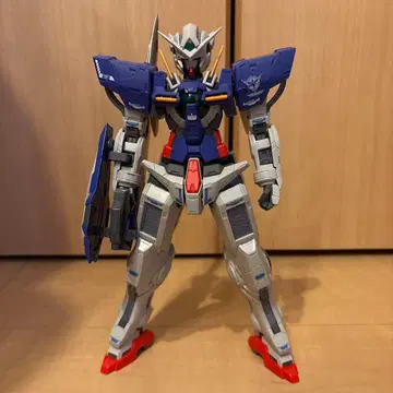 제일복권 건담 엑시아 피규어