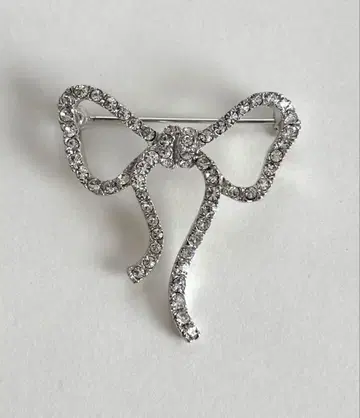 반돔 부티크 브로치 큐빅 리본