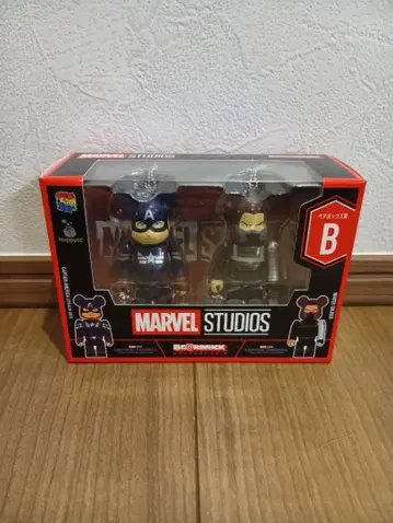 MARVEL BE@RBRICK 캡틴 아메리카 2체 세트