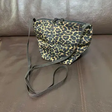 Herve Chapelier 에르베샤 펠리에 숄더백 레오파드